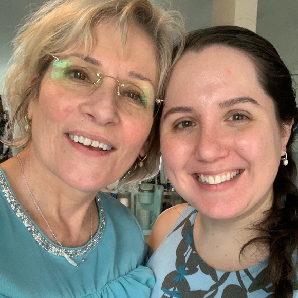 Meet your Posher, Roxy - Picture 2 of 6